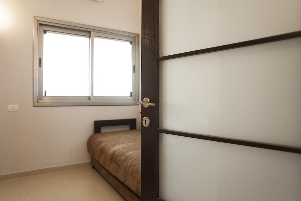 Check In Tlv Apartment Tel Aviv Bilik gambar